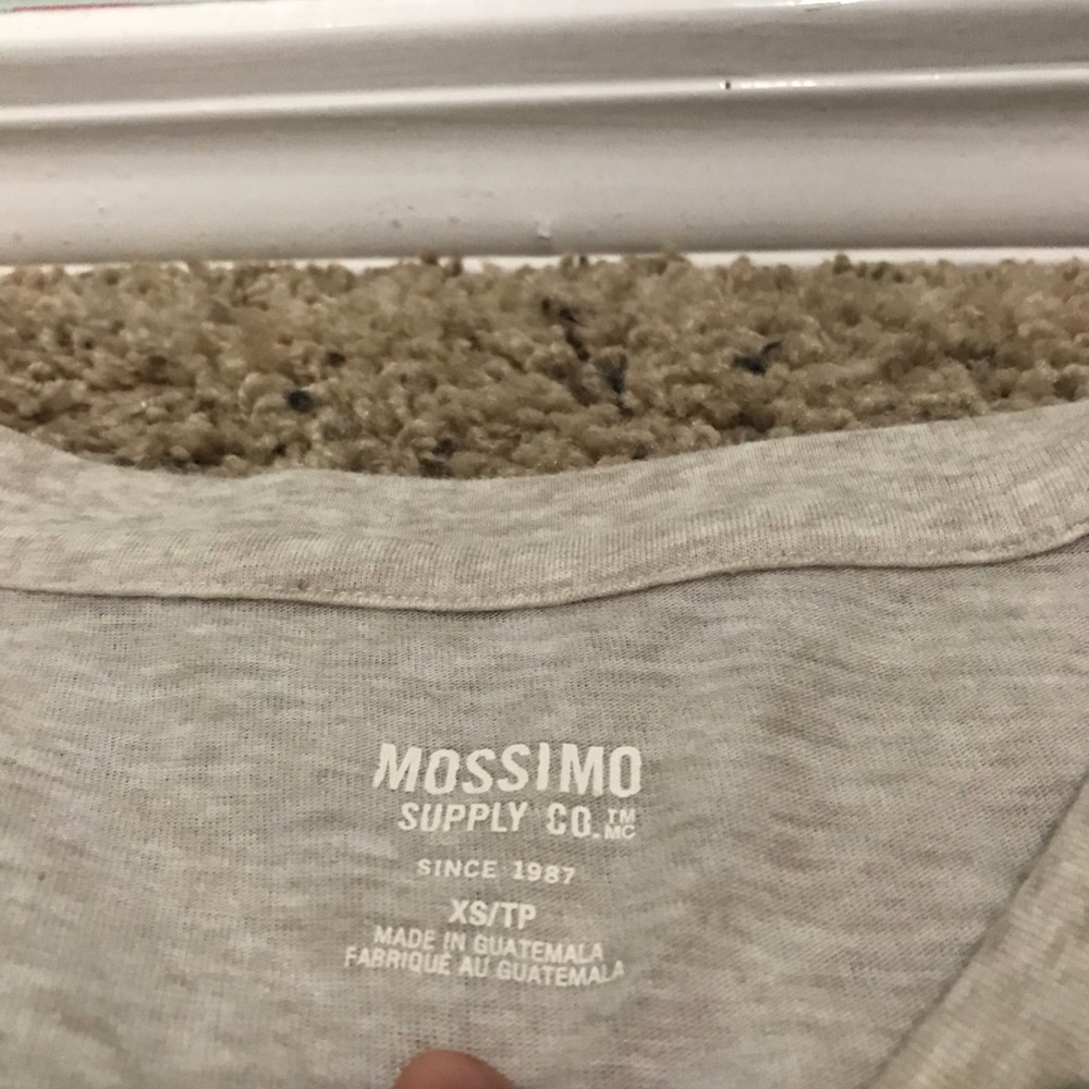 SOLD basic t shirt bundle - Picture 4 of 4